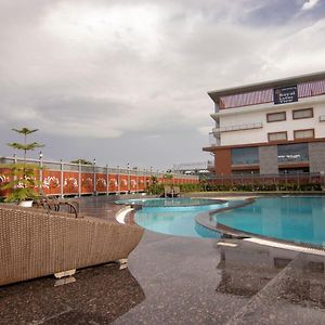 Deluxe Double or Twin Room Garden View